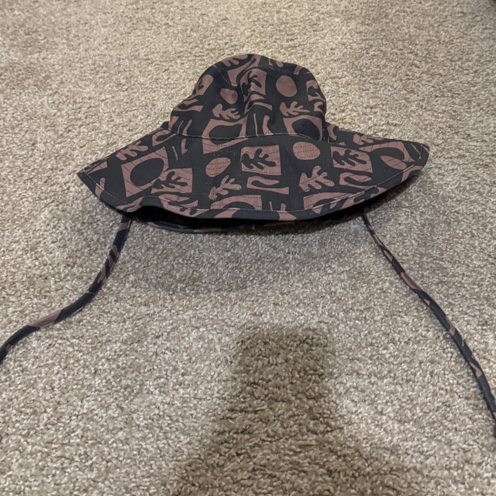 Lack of Color Women's Black and Brown Patterned Bucket Hat - Picture 4 of 5